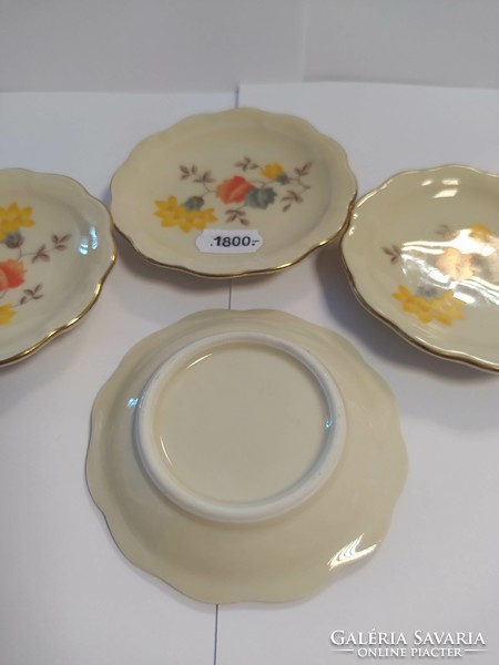 Antik porcelán kis tányér