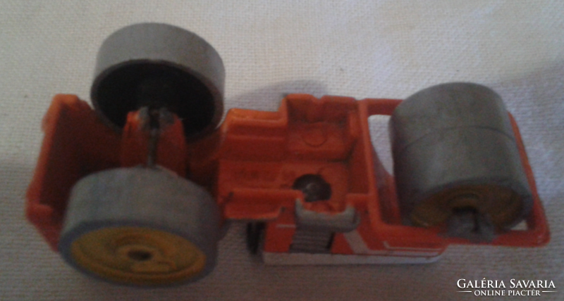 Vintage metal road roller model