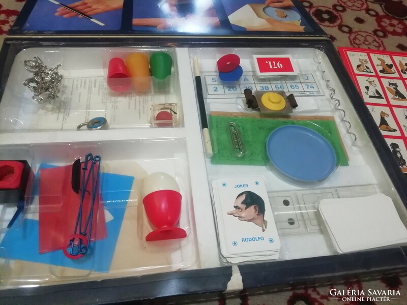 Rodolfo 70 old board games are in the condition shown in the pictures