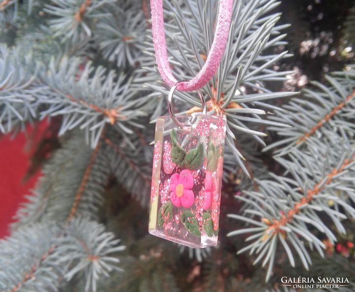Pink flower resin rectangular pendant