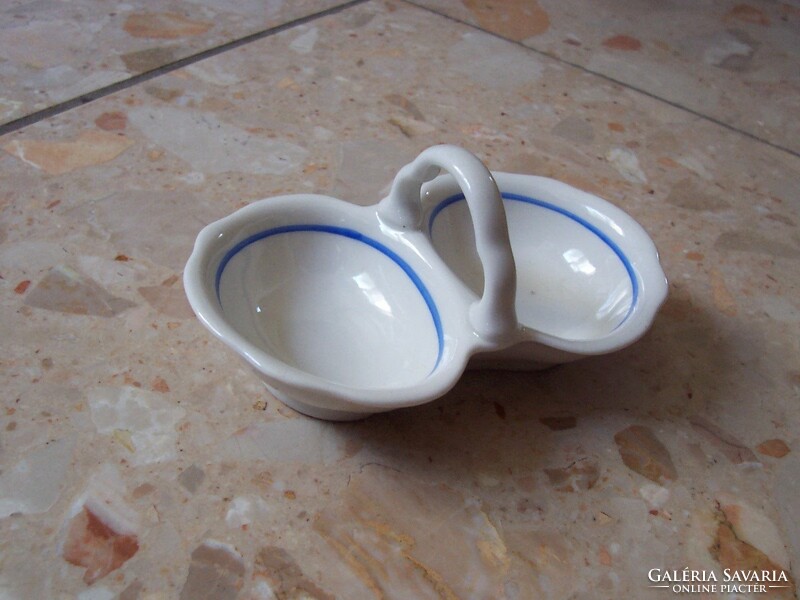 2 pcs zsolnay in a small bowl and a salt-wine holder