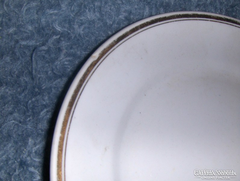 Zsolnay porcelain plate 4 Miskolc catering company (s-17)