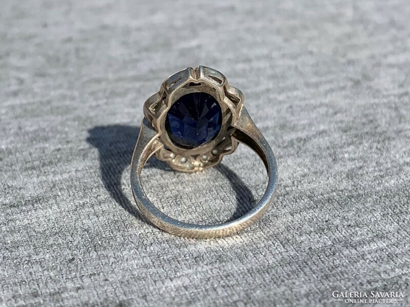 Women's silver ring with blue sapphire and pearl