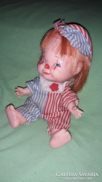 Vintage JAPÁN kacsintó aranyos baba plasztik bóhóc baba figura 18 cm a képek szerint