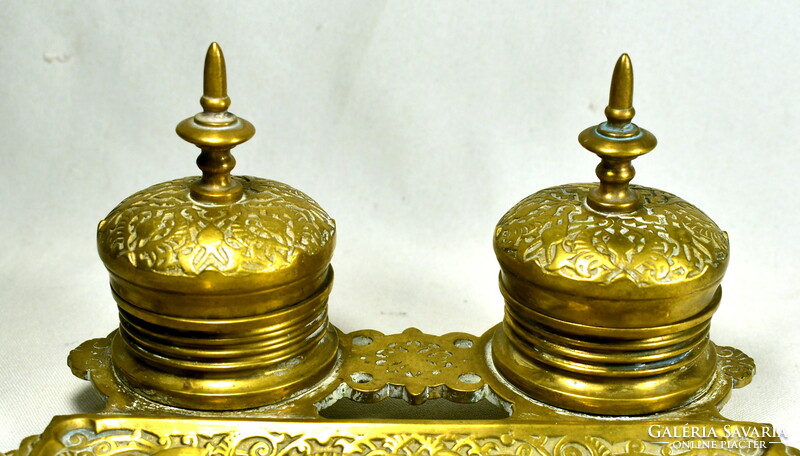 XIX. No. End antique marked historicizing copper inkstand