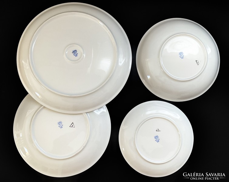 Alföldi vitrine Svecskés plate set complete tableware bella