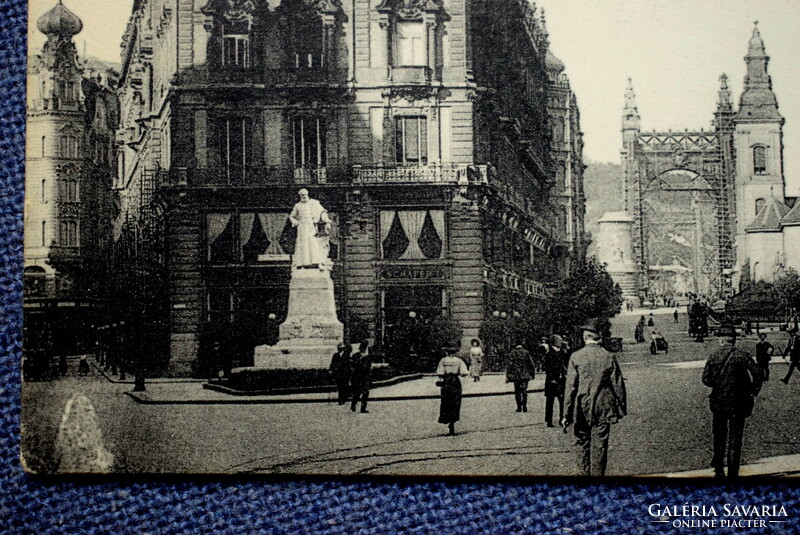 Budapest - Kígyó tér a Klotild palotákkal, Skriván Ferencz üzlete, Werbőczi szobor híd templom 1913