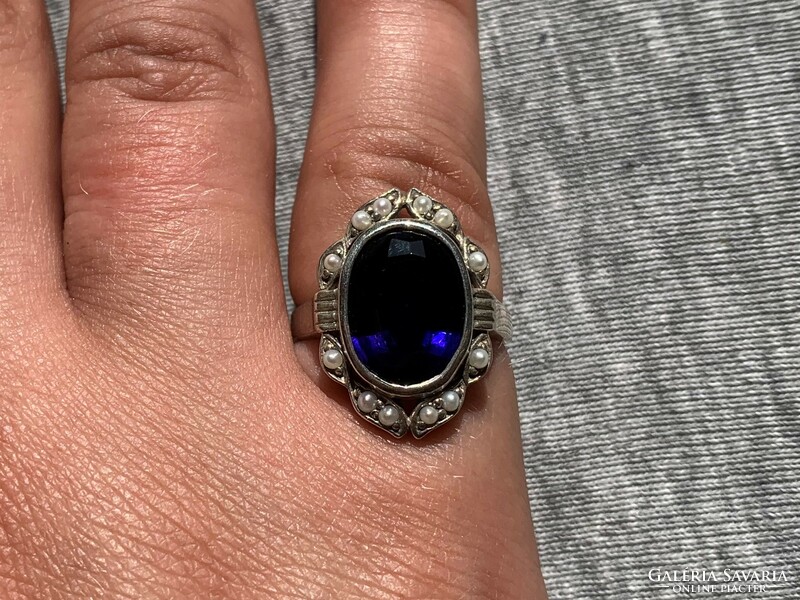 Women's silver ring with blue sapphire and pearl