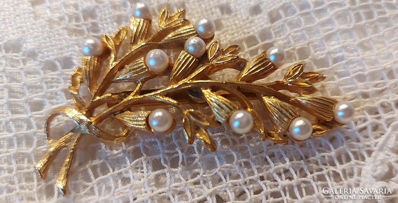 Vintage pin brooch