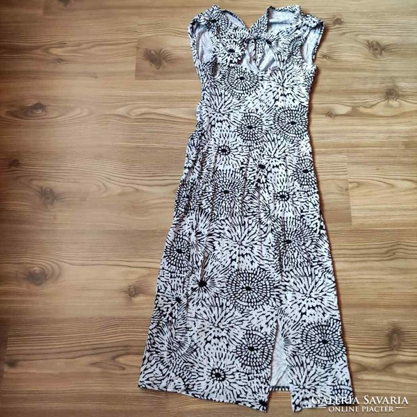 New, unlabeled size 36 new look black - white viscose dress