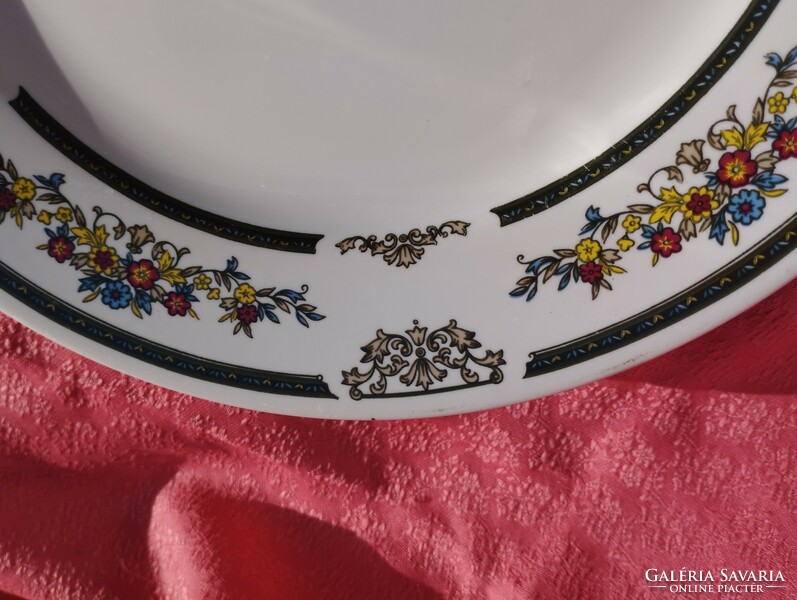 English porcelain, large flat serving bowl, centerpiece