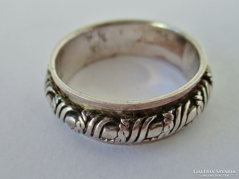 Silver hoop ring with a special pattern, with a rotating inner part