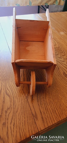 Flower wheelbarrow