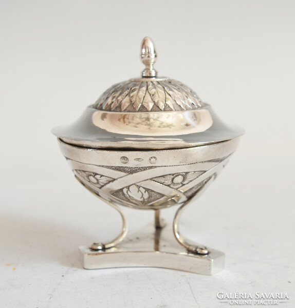 Silver with sugar box plant decor