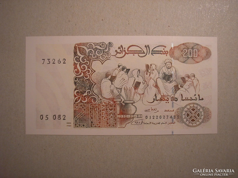 Algeria-200 dinars 1992 unc