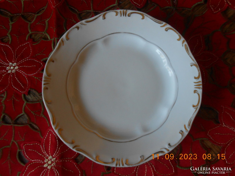 Zsolnay stafír cake plate