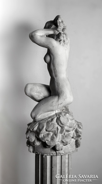 Bath female nude made of sculptural plaster