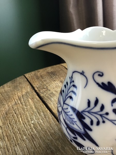 Old Meissen porcelain milk spout, defective