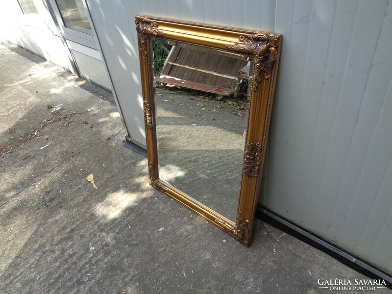 Mirror with polished edge