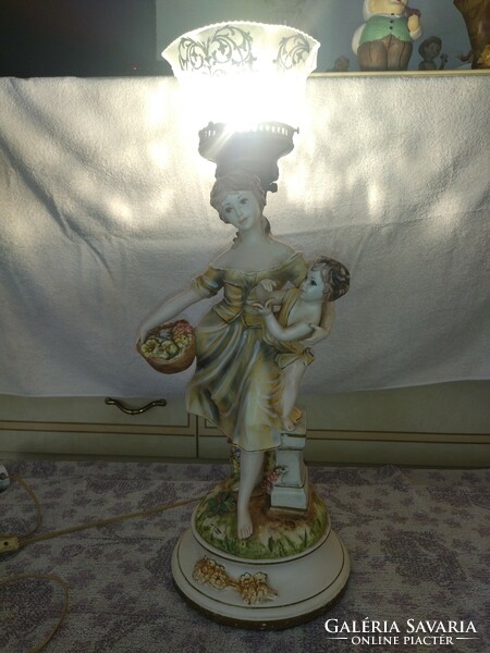 Gyönyörű Vintage 62cm magas porcelán anya gyermekével asztali komplett lámpa