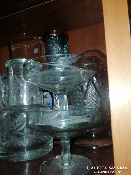 Beautiful polished glass jug + glasses in perfect condition