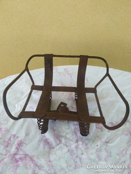 Antique bicycle children's seat for sale! Veteran bicycle children's seat with springs for sale!