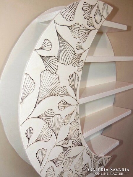 Leaf pattern moon shelf white