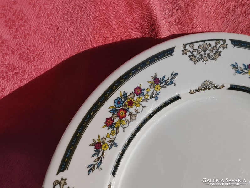English porcelain, large flat serving bowl, centerpiece