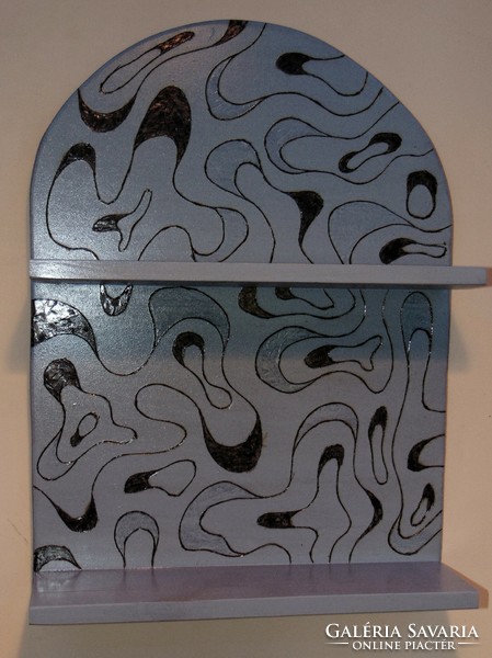 Gray patterned shelf