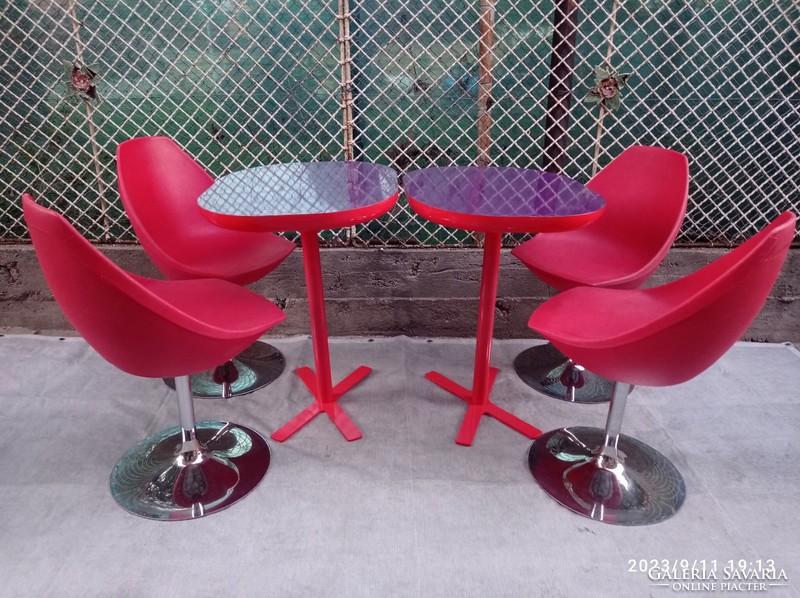 Retro seating set for sale at a reduced price!