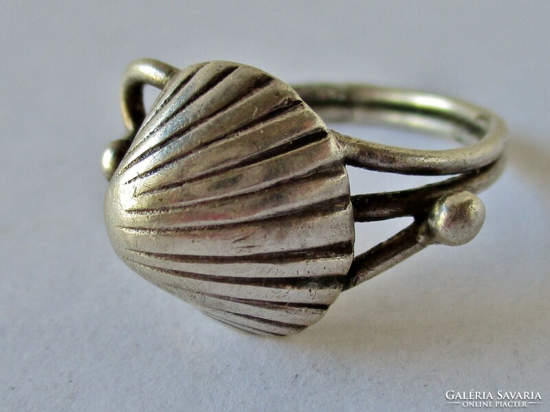 Nagyon különleges kagylós ezüstgyűrű