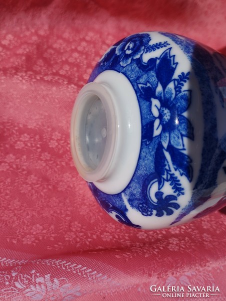 Japanese, blue painted porcelain tea herb holder