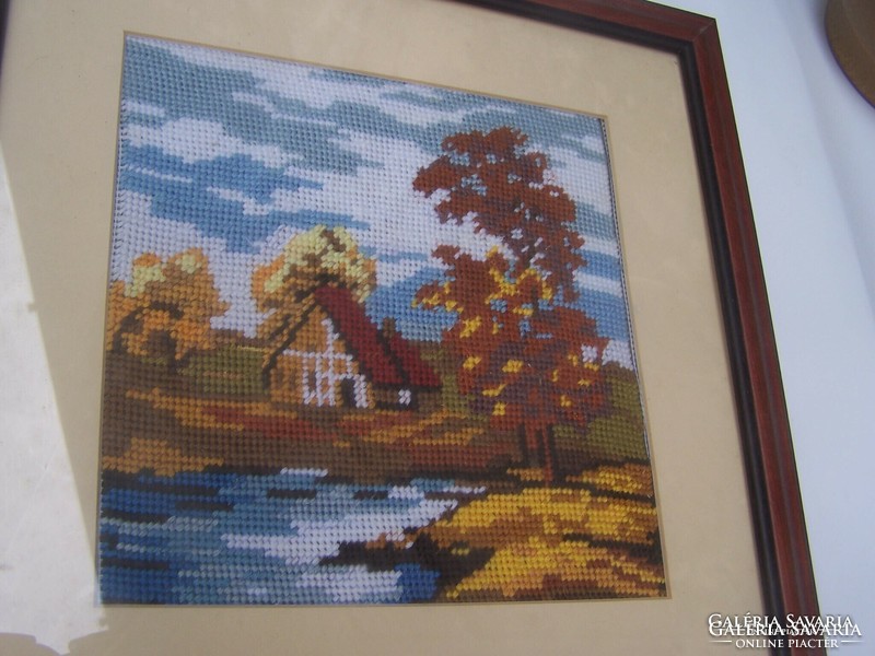 Decorative tapestry picture in a beautiful, glazed frame, frame size 33 x 33 cm