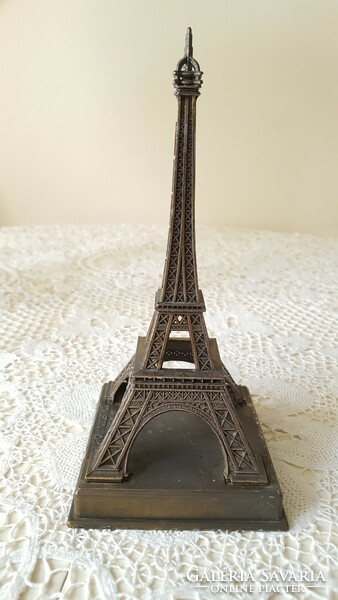 Bronzított fém Eiffel torony,Paris felírattal 21cm.