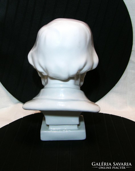 Verdi Herend bust - bust 24 cm