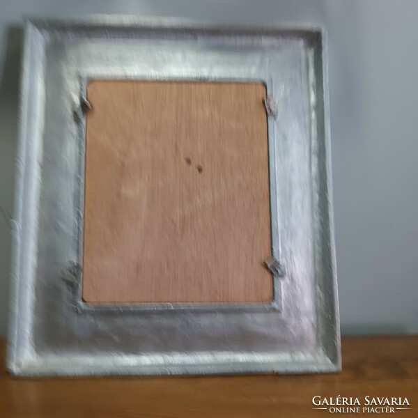 Modern picture frame negotiable