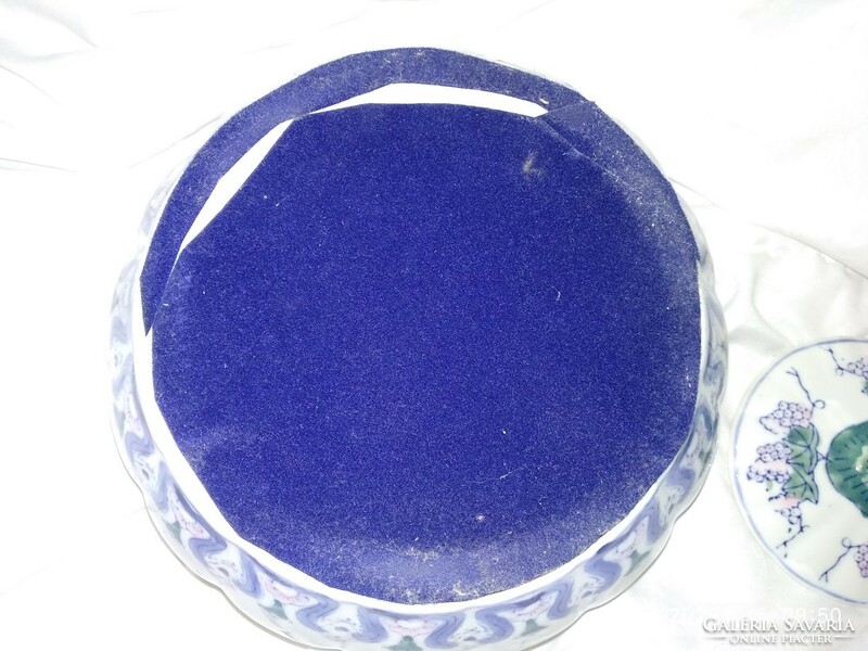 Elegáns, régi  kínai vagy japán kék festett mázas porcelán tál, gyümölcsös, asztalközép