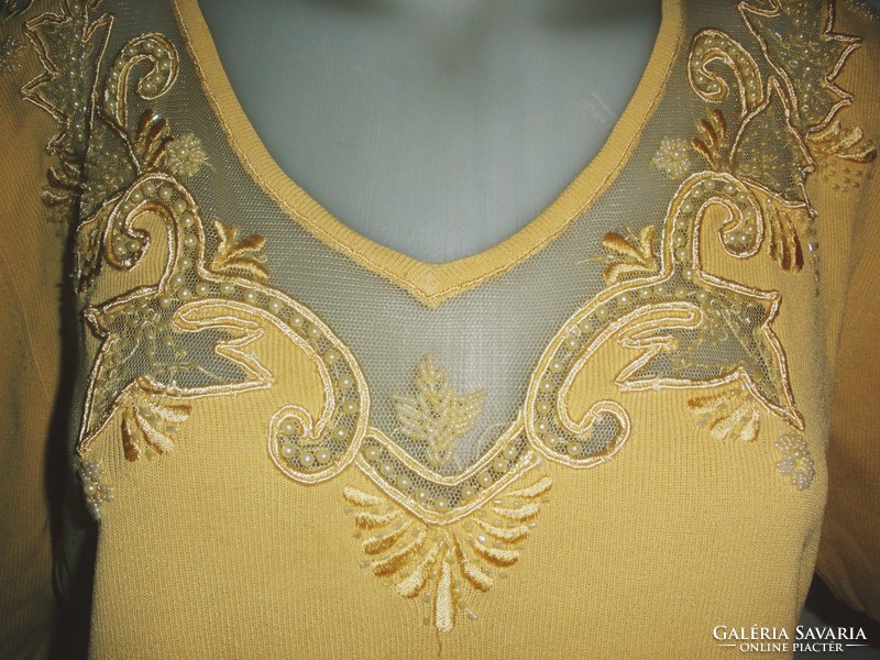 Sweater with silk content