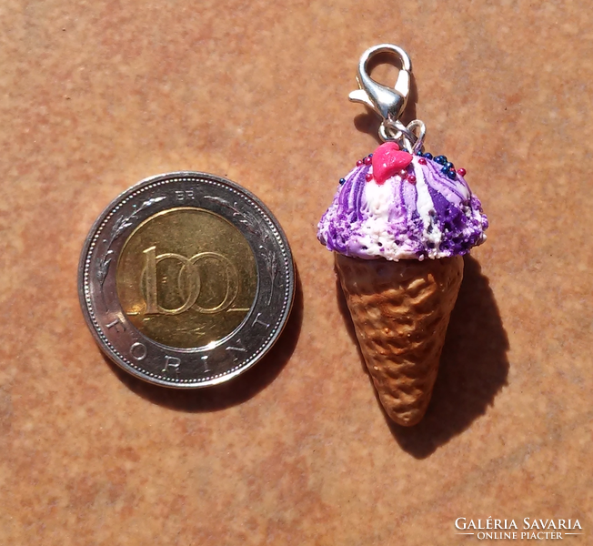 Yoghurt - blueberry ice cream pendant