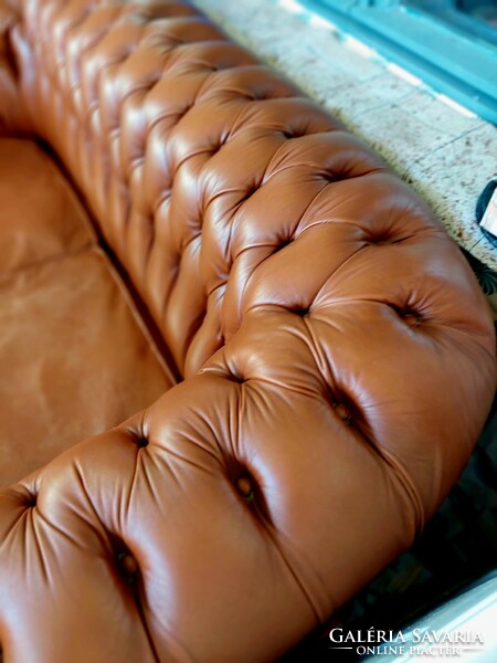 Chesterfield bőr kanapé