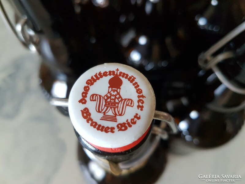 Porcelain chain, altenmünster bier, German beer bottles