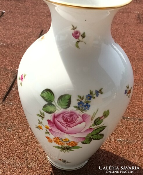 Herend vase - rose pattern