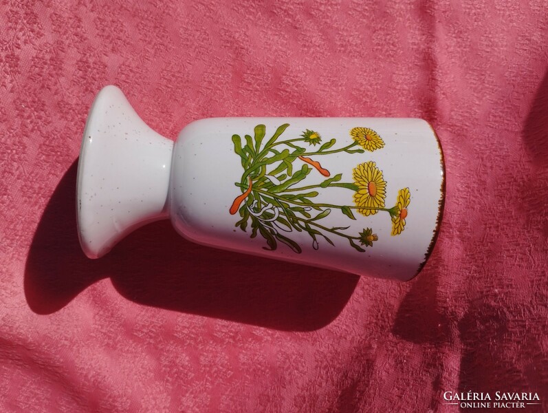 Plant-based porcelain cup and mug