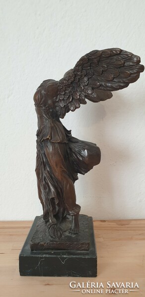 Nike bronze statue from Samothrace