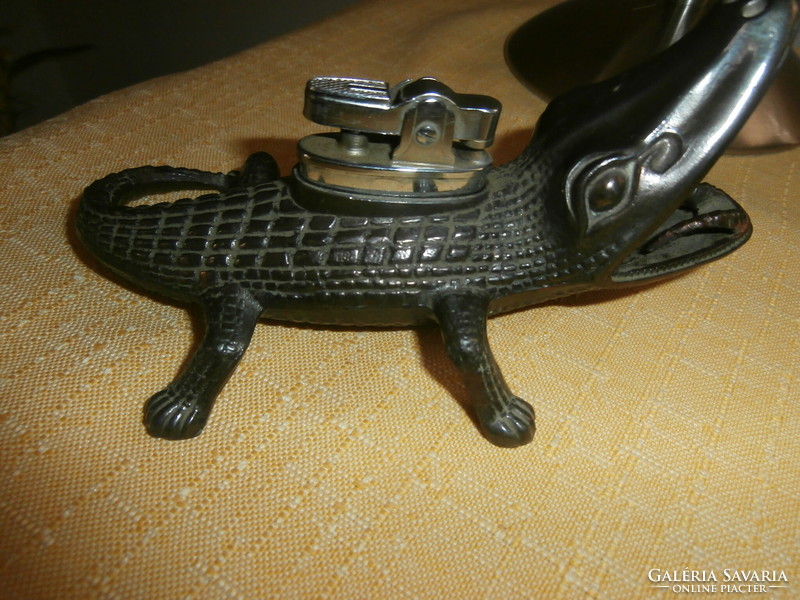 Crocodile metal set