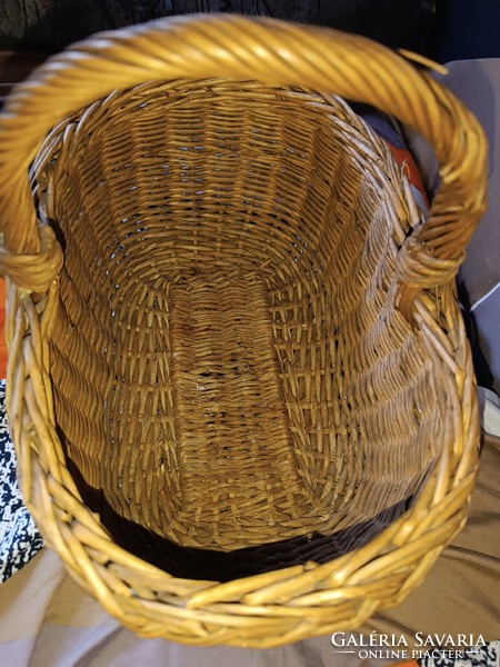 Règi wicker basket