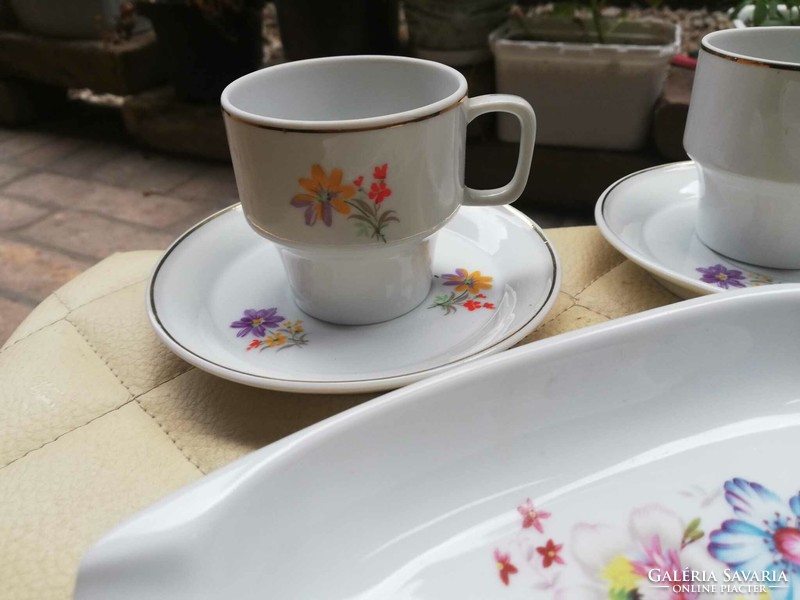 Hollóháza floral porcelains