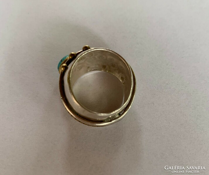 Egyedi, kézi készítésű különleges ezüst gyűrű, türkizzel