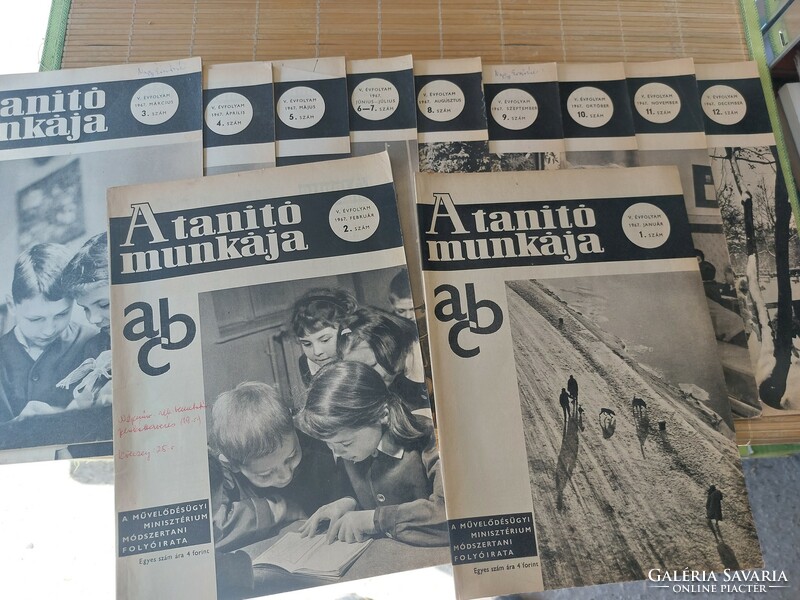 "A tanító munkája" és "A tanító" című újságok 102 példánya 1964-1979-ig. 24900.-Ft