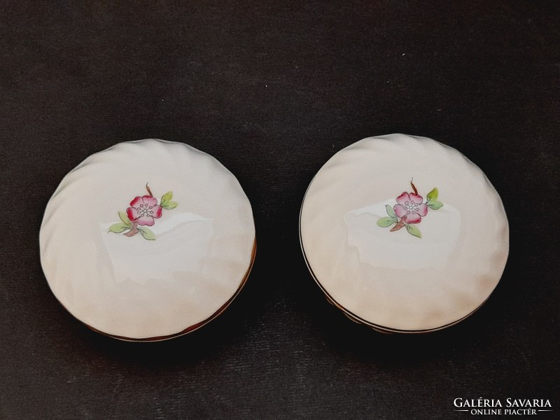 Pair of Herend porcelain jewelry boxes with lids